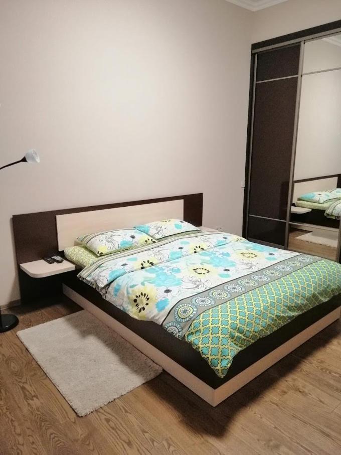 2 Bedrooms Apartment 150M From Opera House Leópolis Exterior foto
